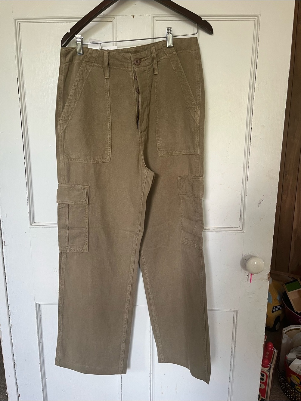 Mother cargo pants. 29.